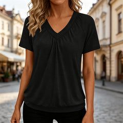 Tricou Elegant cu Guler în V și Detalii Plisate – Croială Lejeră ce Flatează Orice Siluetă