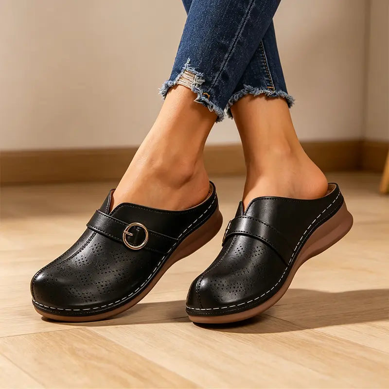 👡 Saboți Mules din Piele Moale cu Perforații – Talpă Ergonomică, Cataramă Șic, Pentru Picioare Late, 3 Culori, Mărimi 36-43! ☀️✨