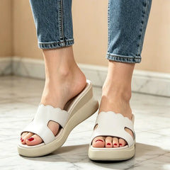 💪【Piele naturală selectată】 Papuci la modă și confortabili cu talpă groasă