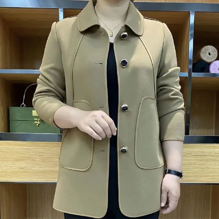 Féláron, korlátozott ideig 🎊【M-4XL méretek】2025-ös új modell: monokróm trikó modell galliano szegéllyel