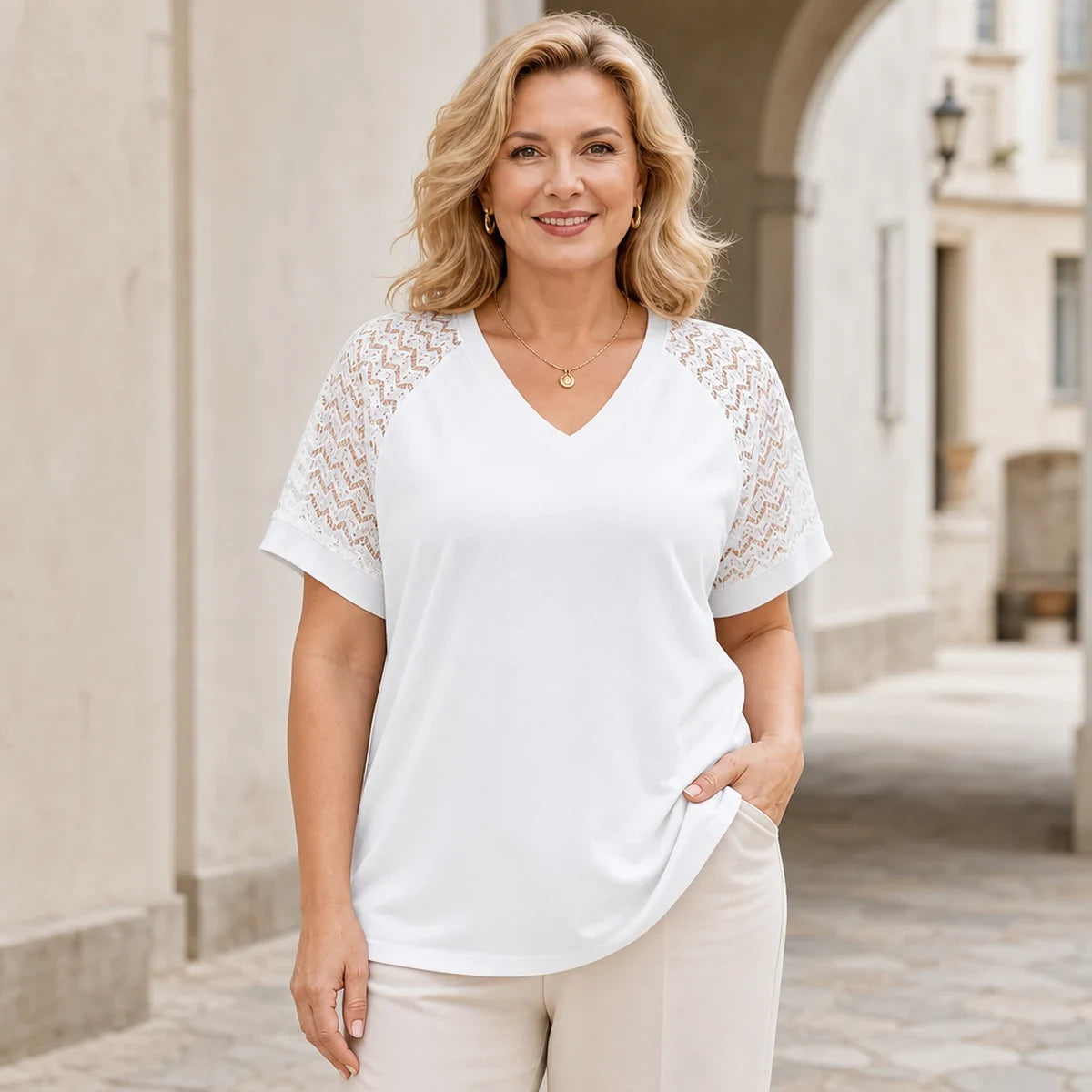 🛍️ Eleganță de Vară! Tricou Plus Size cu Inserții de Dantelă și Decolteu în V | L-5XL