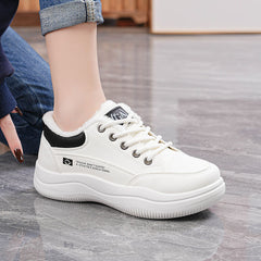 2025 Téli új férfi meleg, bélelt sportcipő｜Vízálló, csúszásgátló, vastag talpú és stílusos bőr cipő