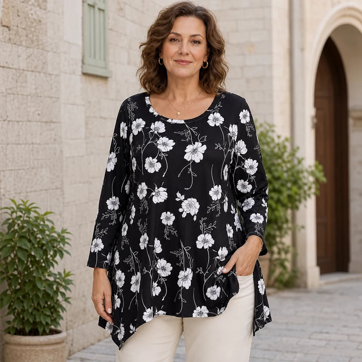🛍️ Eleganță Fluidă! Bluză Plus Size cu Imprimeu Floral, Decolteu Rotund și Tiv Asimetric | XL-5XL