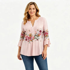 🌸 Eleganță și confort într-o singură piesă! Bluză elegantă cu decolteu în V, imprimeu floral și mâneci 3/4! ✨