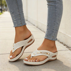 👡 Papuci Thong Premium din Piele Naturală – Platformă Ergonomică, Detalii Metalice Chic, 6 Culori, Mărimi 36-43! ☀️💎