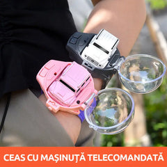 Ceas cu Mini Mașină de Jucărie cu Telecomandă pentru Băieți, Mașinuță Electrică din Aliaj Metalic cu Lumini LED Ambientale, Încărcare USB, Cadou Copii