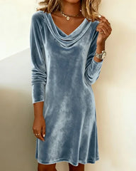 🔥 【S-3XL】 🔥 Elegáns őszi–téli női bársonyruha, csónaknyakkal és hosszú ujjal