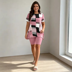 Set de Vară Dama din 2 Piese - Tricou Lung Imprimat cu Șliț Lateral și Pantaloni Scurți Mulat, Material Moale, Respirabil și Elastic pentru Confort Zilnic