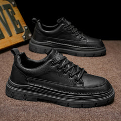 Férfi alkalmi bőr sportcipő – alacsony szárú, lapos kialakítás, csúszásmentes puha talppal