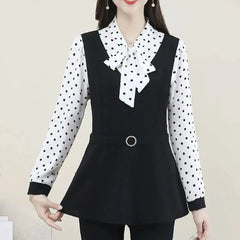Női pöttyös, hosszú ujjú „két az egyben” blúz – karcsúsító, deréknál szabott, hasat takaró, elegáns masnival