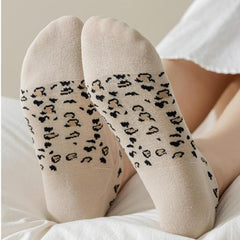 🧦【Set de 10 perechi】❄️Șosete scurte ultra-subțiri, răcoroase și respirabile din mătase de gheață