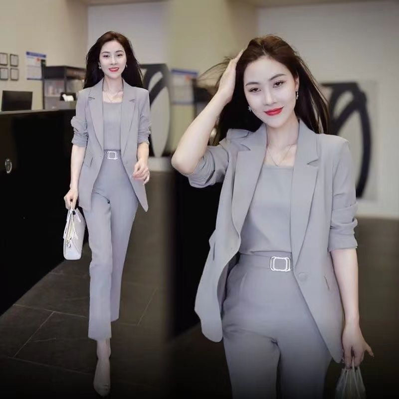 🏆👚👖 Set costum casual modern 3 piese (sacou + vestă + pantaloni) – nou, stilat și versatil ✨