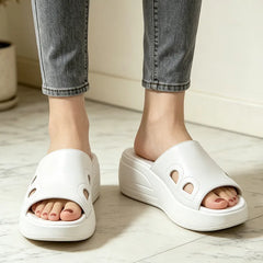 ⚫⚪【Model îmbunătățit din piele naturală de top】Papuci eleganți din piele naturală, cu talpă moale și platformă tip wedge
