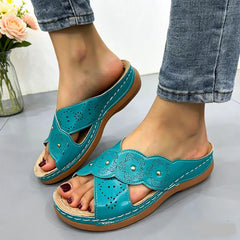 🛍️ Pași Lejeri Retro! Papuci de Vară cu Barete Încrucișate, Decupaje Florale și Talpă Moale | 35-43