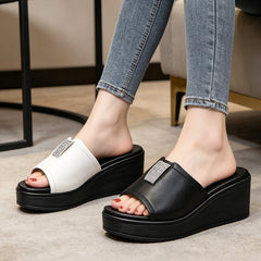 【+5 CM ÎNĂLȚIME】Papuci cu platformă groasă, model nou la modă, cu strasuri elegante