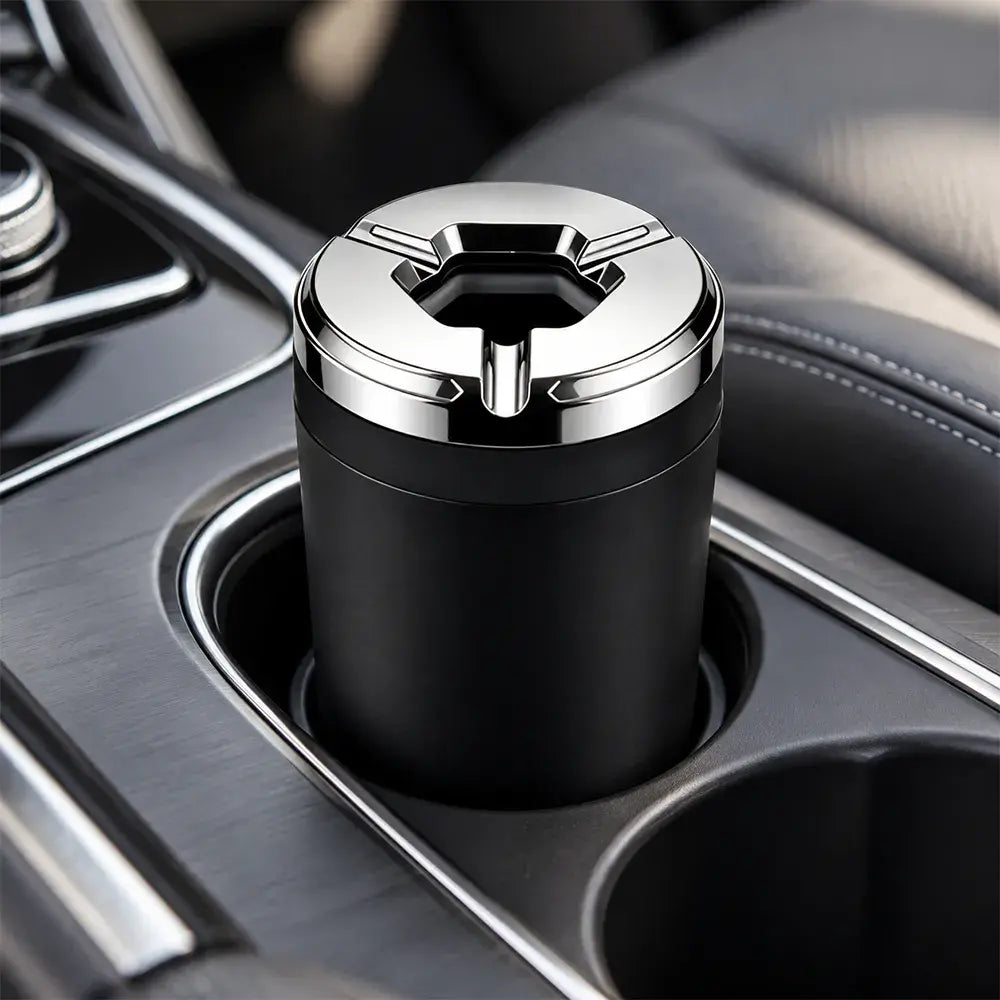 🚗 Ofertă Limitată: Cumpără 1, Primești 1 GRATUIT (Set 2 Bucăți)! Scrumieră Auto Premium cu Capac Rotativ · Anti-Miros și Anti-Cenușă · Interior Detașabil · Compatibilă Universal cu Suportul de Pahare!