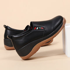 💖【35-40】Pantofi confortabili cu talpă moale și antiderapantă pentru persoane de vârstă mijlocie și vârstnici