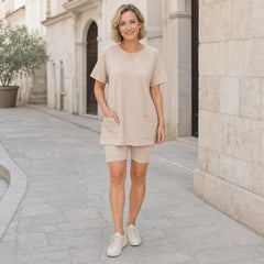 Set Casual de Damă din 2 Piese cu Bluză cu Buzunare și Pantaloni Scurți – Material Premium Moale, Respirabil și Elastic, Ideal pentru Casă și Sport