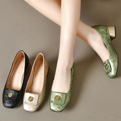 👡 Pantofi eleganți franțuzești cu toc mic și decorațiune tip floare de camelie