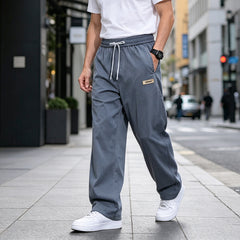 Pantaloni Casual pentru Bărbați cu Croială Dreaptă – Material Fluid, Stil Modern și Versatil