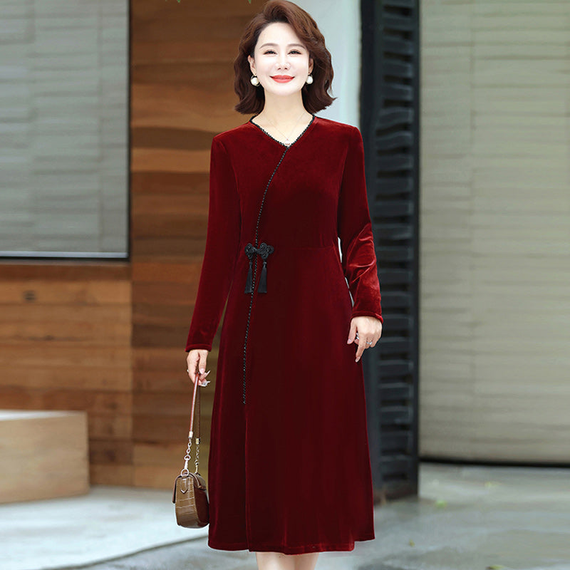 ✨Új kínai stílusú bársony ruha｜Laza, karcsúsító szabás｜Elegáns gombdíszítéssel középkorú és idősebb hölgyeknek