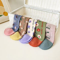 Primești 10 perechi în total, câte 2 perechi din fiecare culoare.🧦Șosete scurte de vară pentru femei, din mătase glacială, din bumbac, tip barcuță, respirabile și rezistente la agățare.