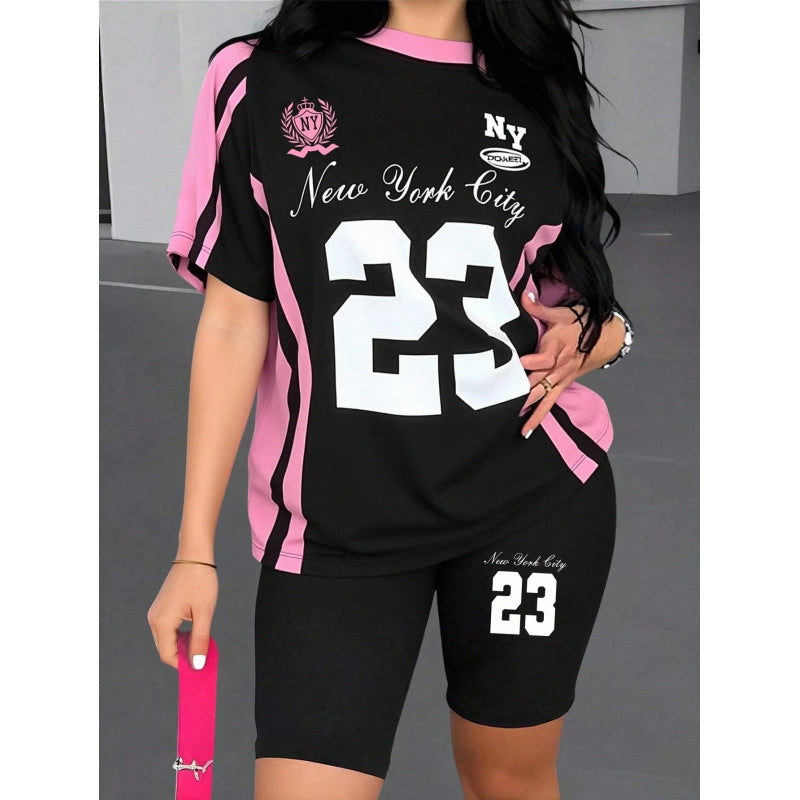 Set de Vară din Două Piese pentru Femei – Tricou Lejer cu Imprimeu Numărul 23 și Colanți Scurți, Stil Sportiv Roz-Negru