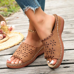 Saboți de Vară Dama cu Platformă de 4.5cm și Decupaje Florale, Papuci Confortabili cu Talpă Moale, Stil Mocasini Slip-On